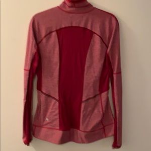 Lululemon zip front top size L